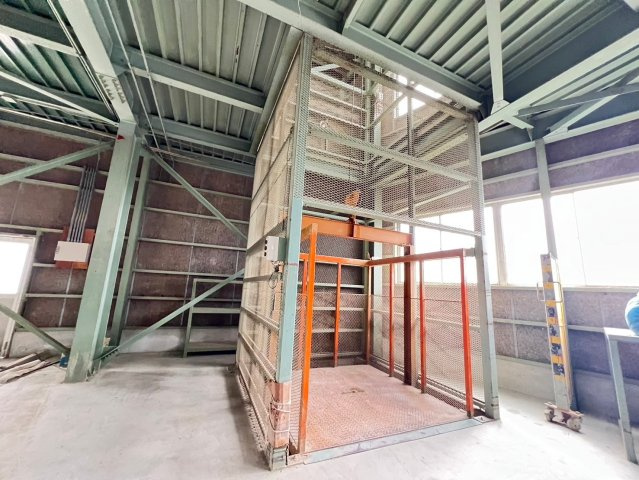 高浜市二池町倉庫の内装