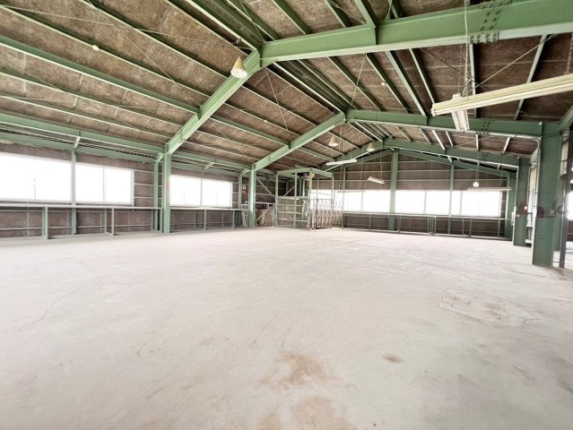 高浜市二池町倉庫の内装