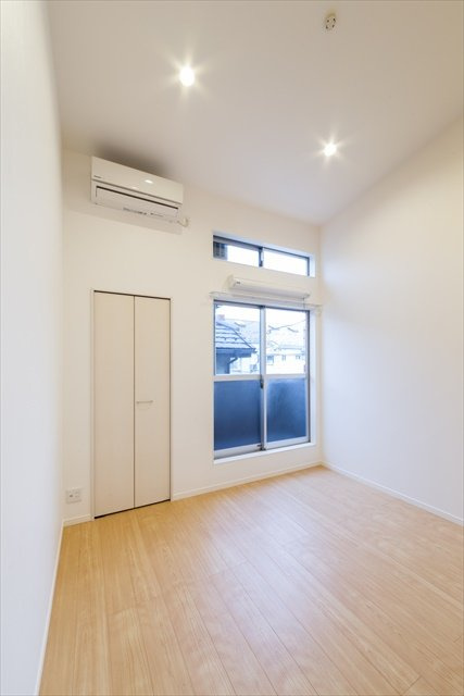 ライトミドル岩槻の内装|明るい色調の室内です