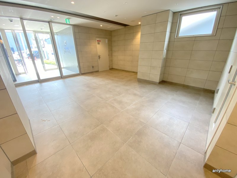 アドバンス大阪ストーリア　仲介手数料無料のロビー