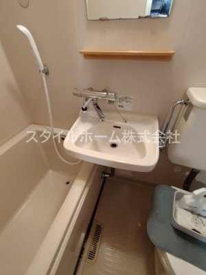 【洗面所】 | フォーブル山田 | 別部屋写真です。