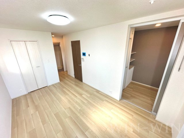 ファイン ジニア Aの居間・リビング