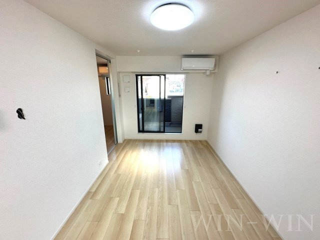 ファイン ジニア Aの居間・リビング