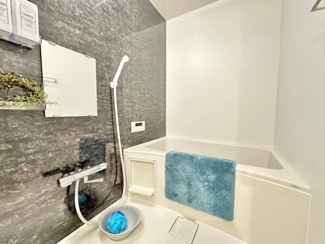 イトーピア向日マンションB棟　4階の浴室