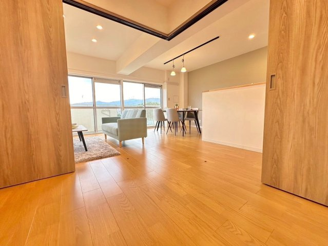 イトーピア向日マンションB棟　4階の洋室