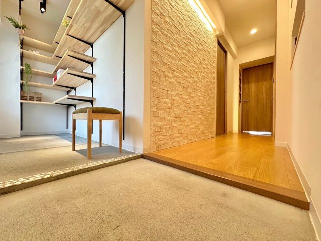 イトーピア向日マンションB棟　4階の玄関|土間玄関