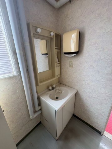 昭和南4丁目25貸事務所の洗面所