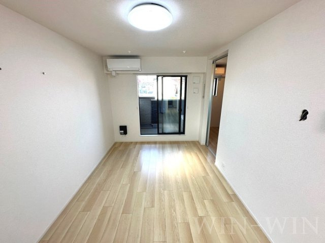 ファイン ジニア Aの居間・リビング