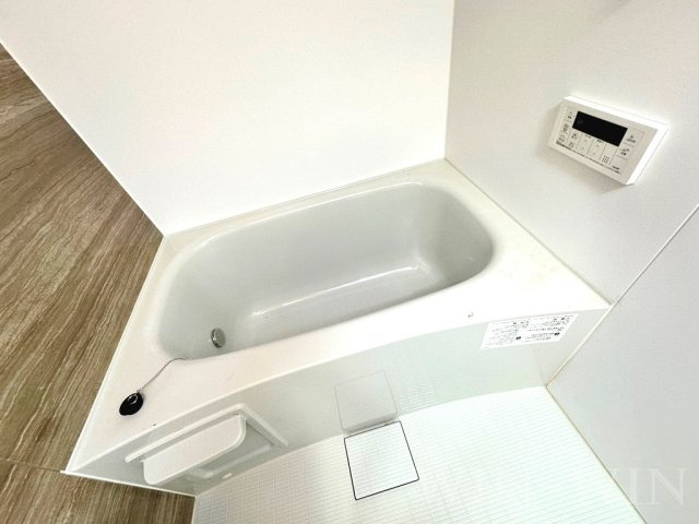 ファイン ジニア Aの浴室