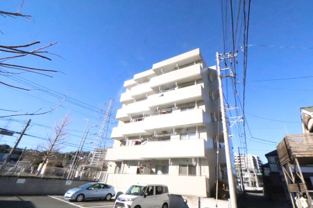 ヴァンベール本郷台の外観