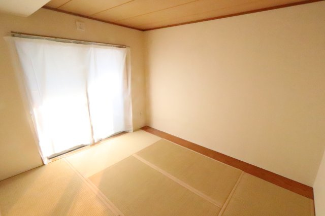 ヴァンベール本郷台の和室