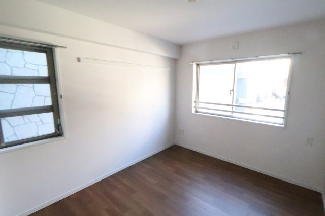 ヴァンベール本郷台の居間・リビング