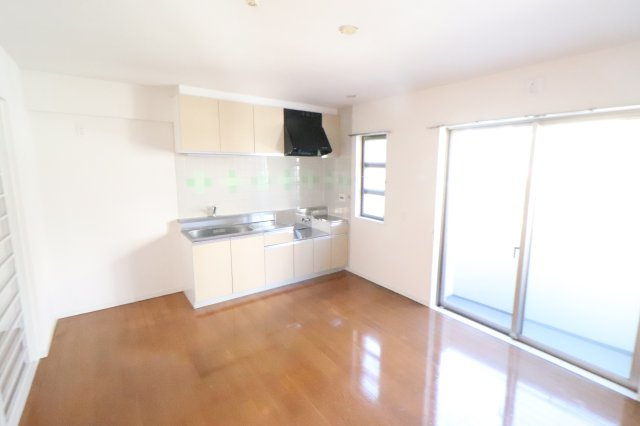 ヴァンベール本郷台の居間・リビング