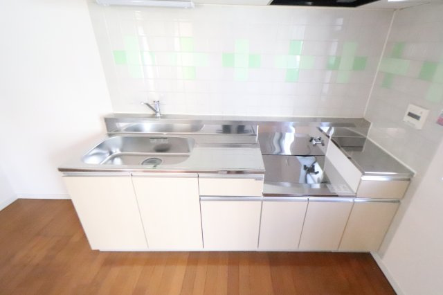 ヴァンベール本郷台のキッチン