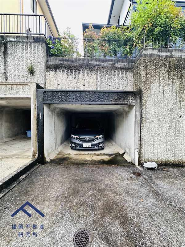 大野城市つつじケ丘４丁目 　戸建ての駐車場