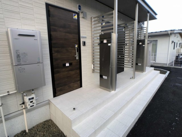 サンテラス Ｂの玄関|玄関（外）