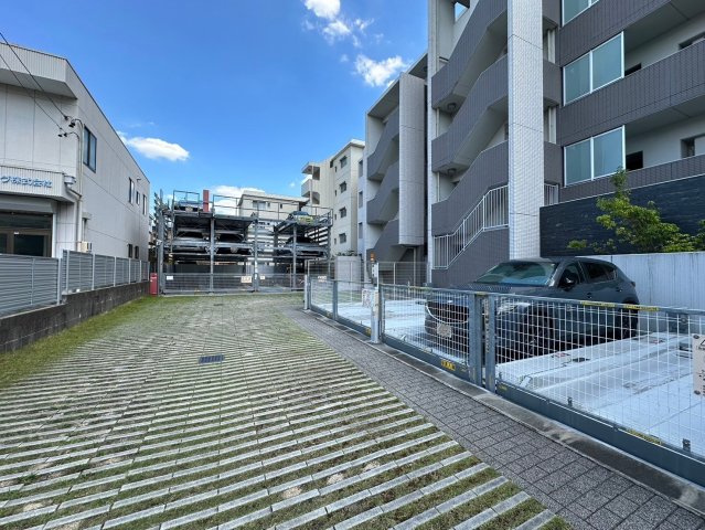 ユニーブル一社パークアベニューの駐車場|機械式の駐車場です！（車種に制限があります）