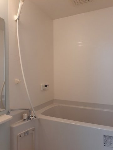 プリムローズＢの浴室|落ち着いた空間のお風呂です