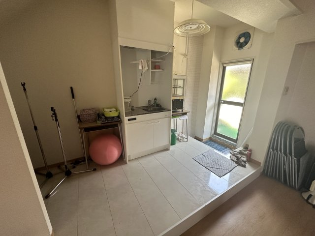 尺土テナントのキッチン