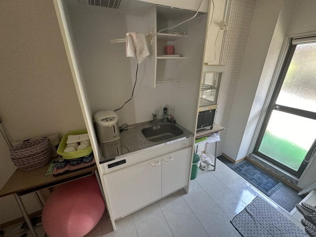 尺土テナントのキッチン