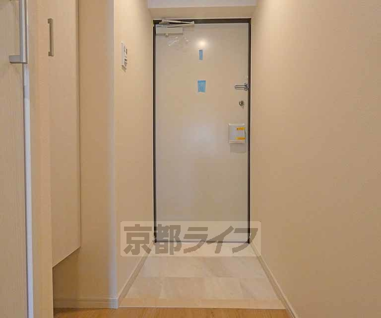 レピア西陣の玄関