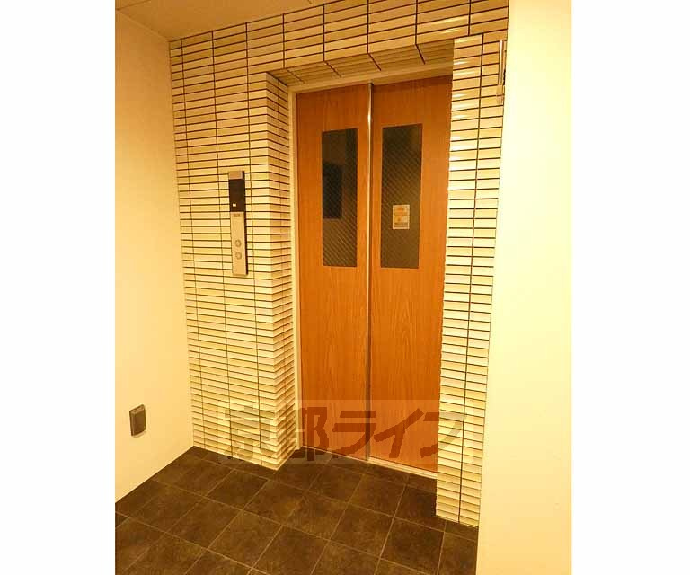 レピア西陣のその他共用部分|もちろんエレベータ付です