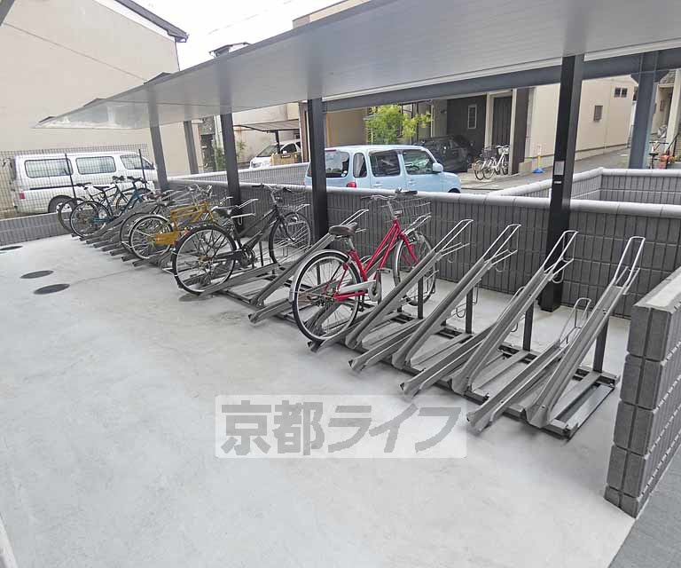 レピア西陣のその他共用部分|自転車駐輪スペースです