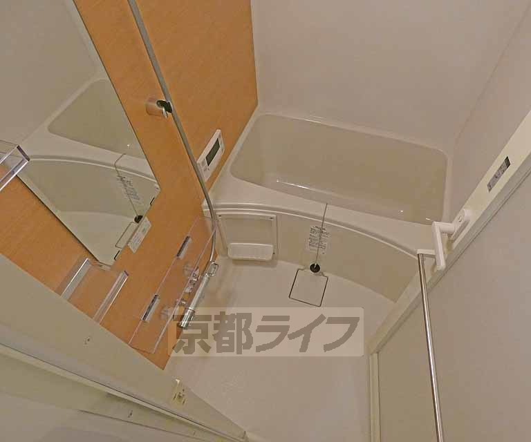 レピア西陣の浴室|清潔感あるバスルーム