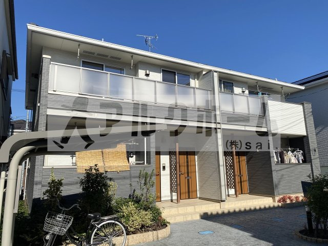 リヤン・デュールの外観