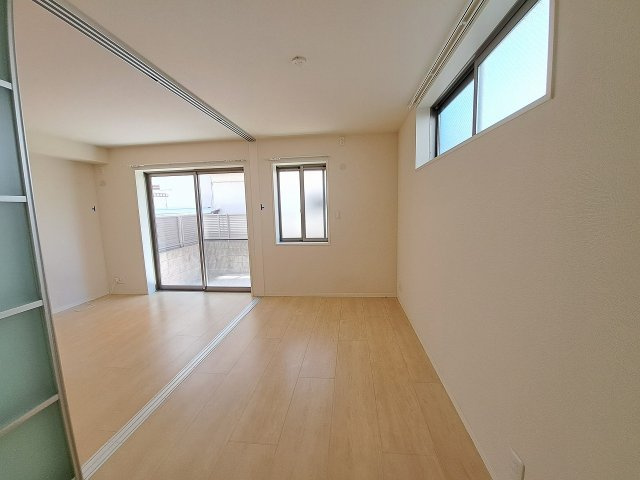 ＣＡＳＡ　ＭＯＮＴＥＲＥＹの洋室