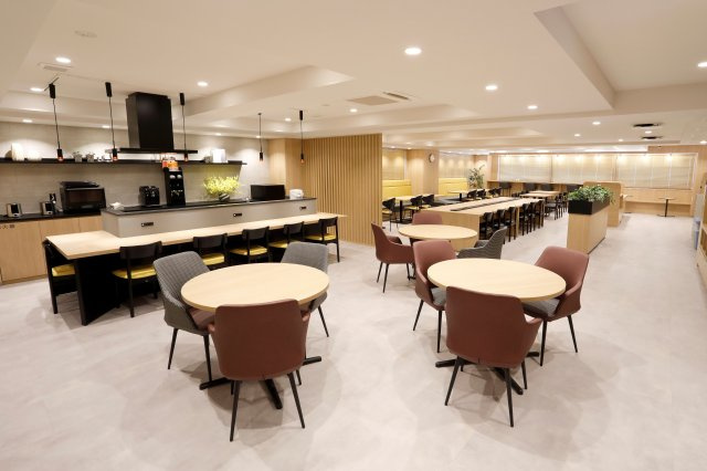 ドーミー壬生三条のロビー|【ラウンジ・ダイニングルーム】