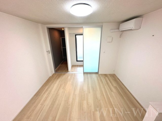 ファイン ジニア Bの洋室