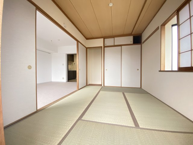 押入れには布団含め多くのモノが収納可能です