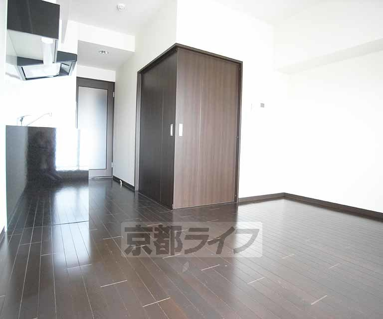 アクアレリスト今出川の居間・リビング