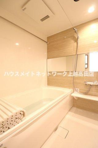 プライマリーの浴室|追焚機能付・１坪風呂
