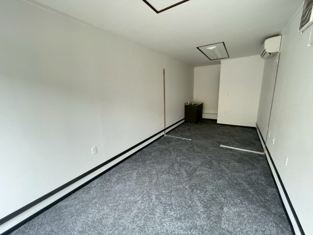鴨田本町 伊藤様店舗の内装