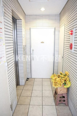 【ロビー】 | グランドソレーユ | 落ち着いたロビーです