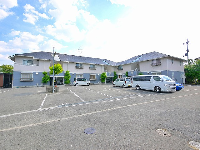 タニグチモータープールの駐車場