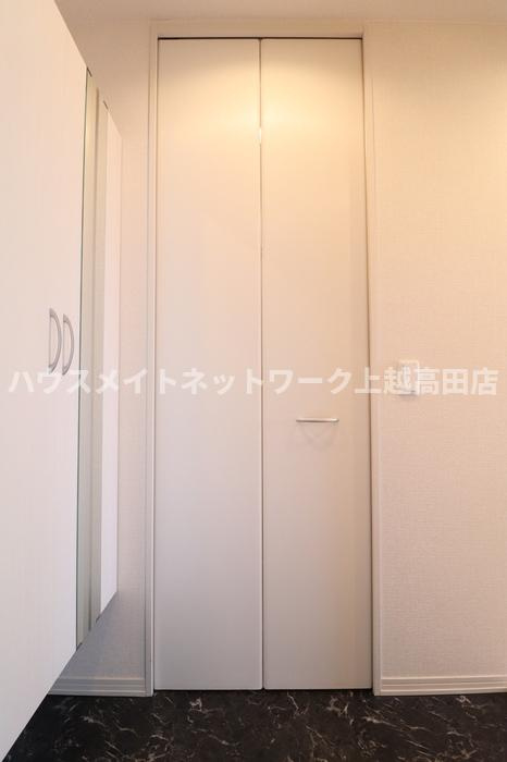 ボナール メルヴェイユの玄関|玄関収納