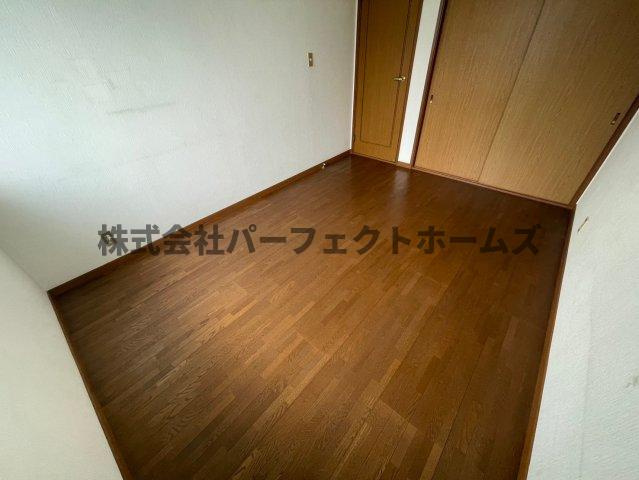 カルチェ山之手の洋室|ゆったりした洋室です