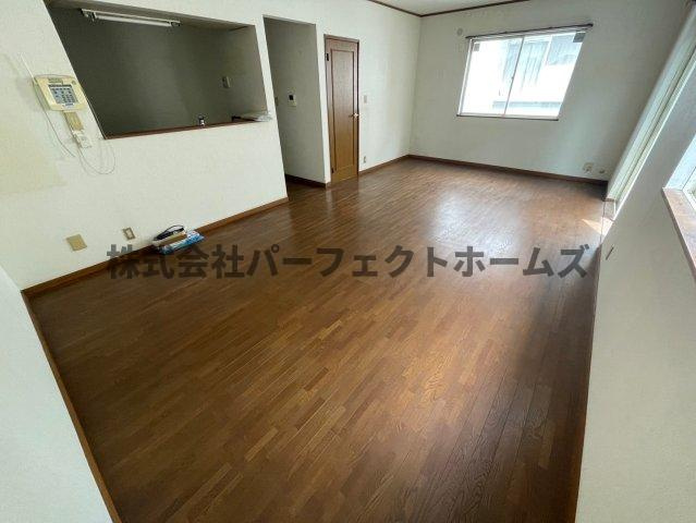 カルチェ山之手の居間・リビング|ゆったり過ごせる居間です