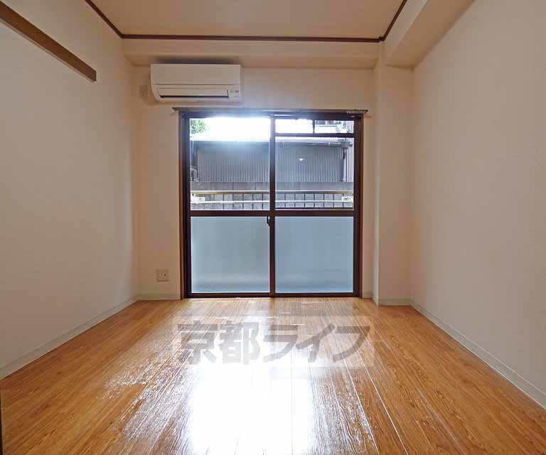 アルカディアの居間・リビング