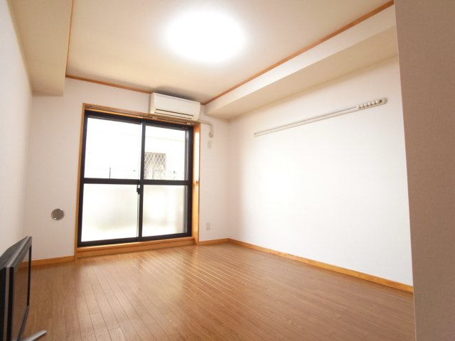 プレシャス津田沼の展望|居室はフローリング仕様☆