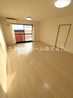 【居間・リビング】 | ビラ高千穂 | イメージ写真です。