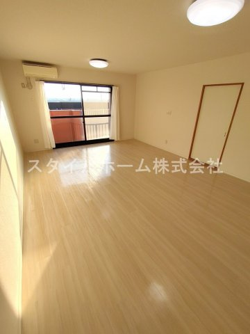 【居間・リビング】 | ビラ高千穂 | イメージ写真です。