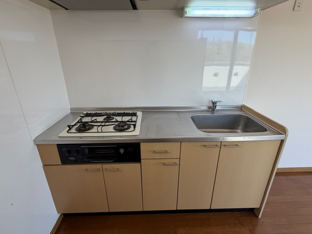 エイトピア成田東のキッチン