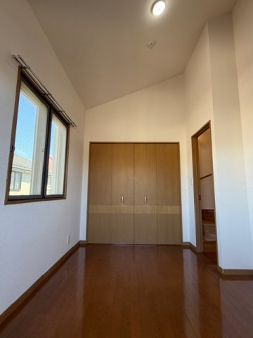 エイトピア成田東の洋室|洋室6帖　クローゼットあり