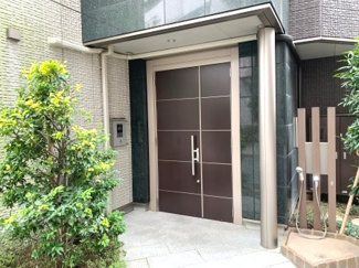 【エントランス】