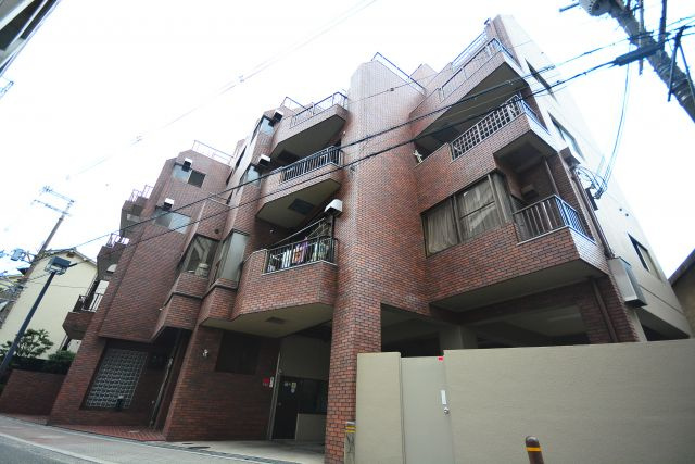 レジデンストーア