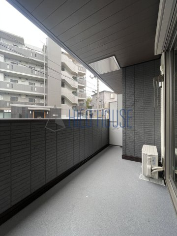 ONARIGOTENｰDのバルコニー